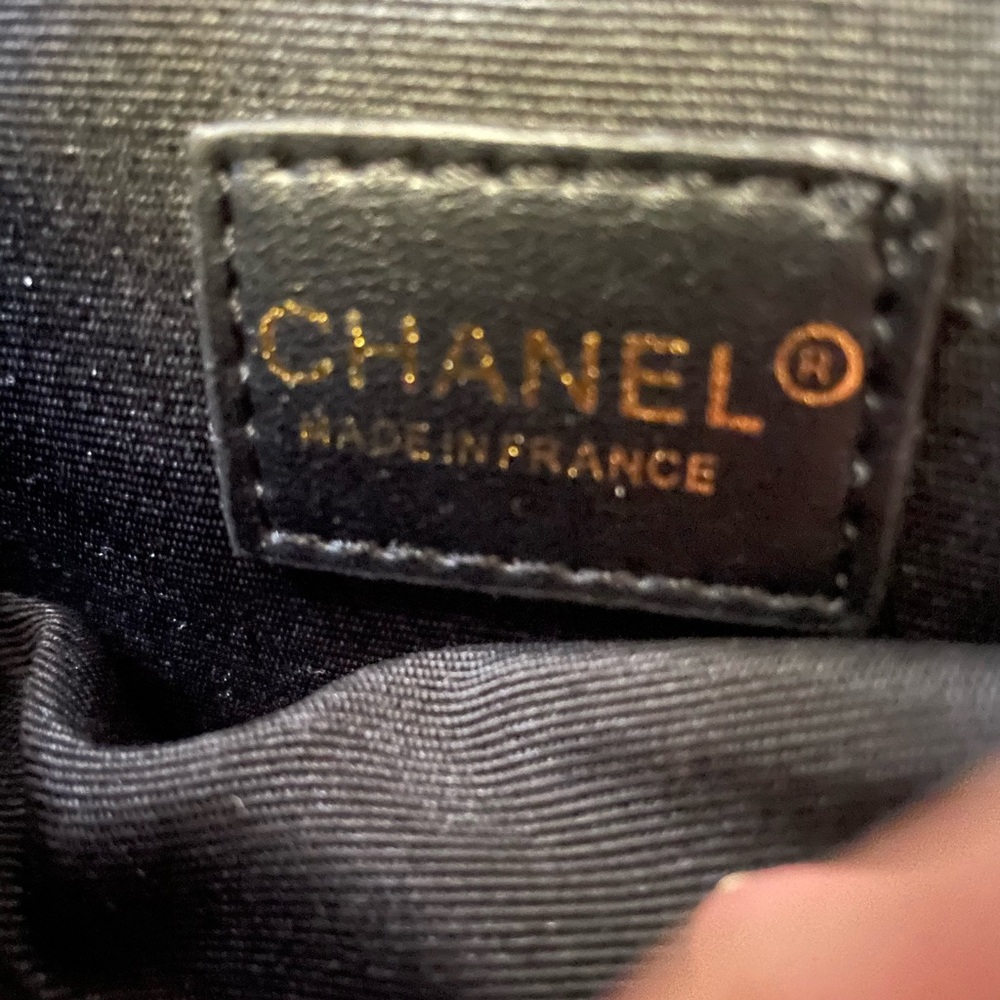 CHANEL Black Quilted Leather Shoulder Tote with Gold Chain - Picture 2 of 3